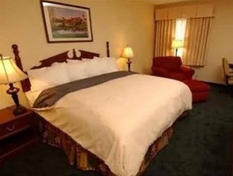 Baymont By Wyndham Tullahoma Hotell Eksteriør bilde